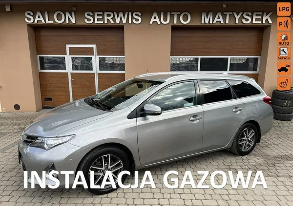 Toyota Auris cena 47900 przebieg: 105000, rok produkcji 2014 z Gniewkowo małe 277